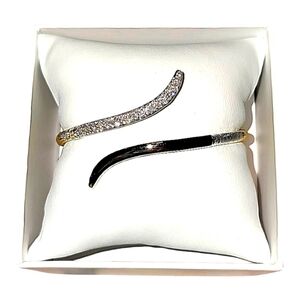 Gold cuff type bracelet NWT